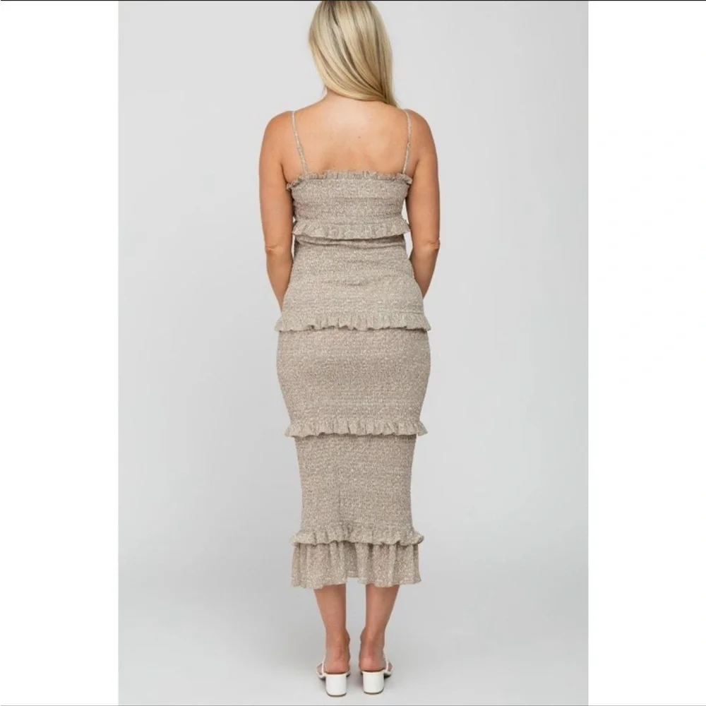 NWOT PinkBlush Taupe Leaf Print Smocked Fitted Maternity Midi Dress Taupe Medium